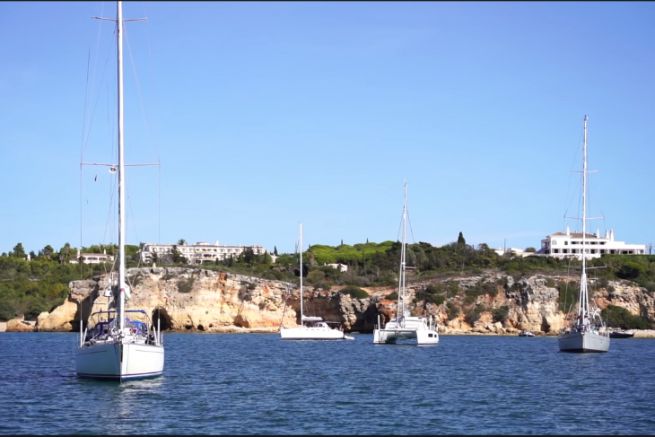 Nomad Citizen Sailing : La vita a bordo di una barca a vela in Portogallo