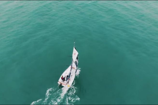 Capitan Darwin : Imparare le basi della vela su un Mini 6.50