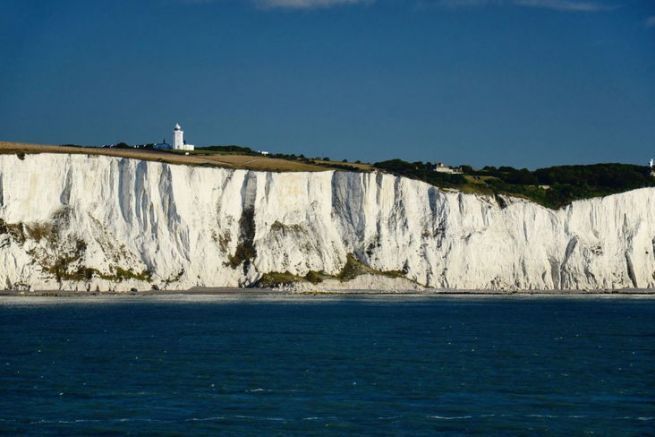Le scogliere di Dover, la famosa porta del Regno Unito, sono ora pi facilmente accessibili agli europei