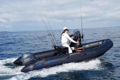 Il Narwhal HD 550  una barca semirigida adatta alla pesca in mare.