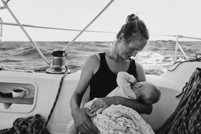 Gravidanza a bordo di una barca a vela: accogliere il bambino in barca