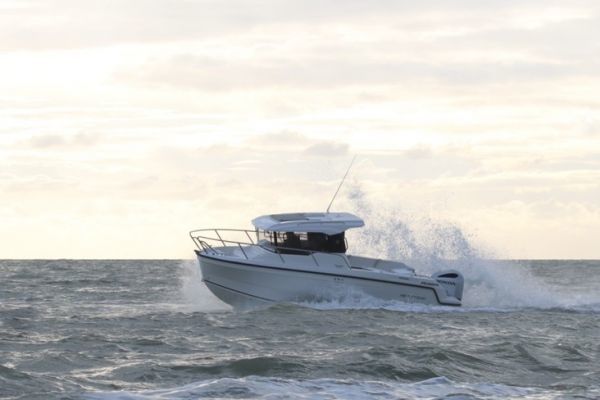 Parker 700 Pilothouse: concetto e tour del timoniere