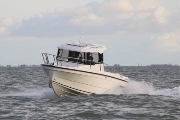 Parker 700 Pilothouse: Prezzi e opzioni