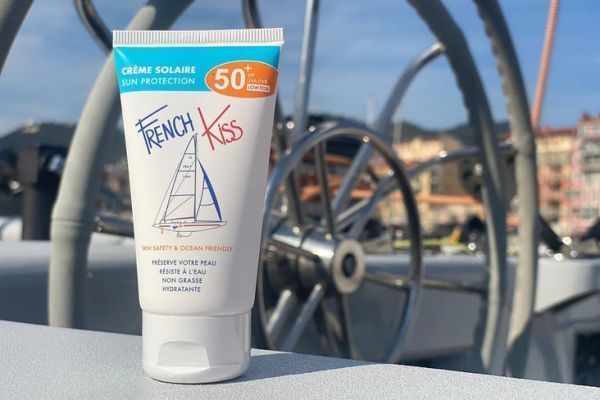 French Kiss Suncare, una crema solare amica dell'oceano che rispetta la pelle