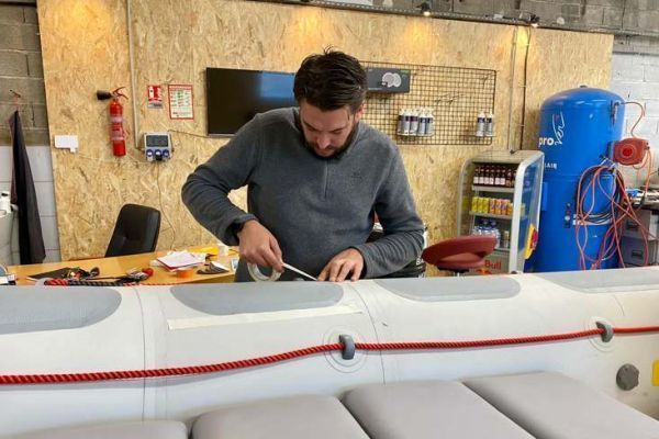 L'Atelier del semirigido: un vero specialista per la sostituzione dei galleggianti