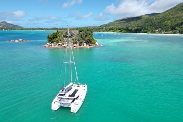 SAILO, scoprite la magia di una crociera in barca a vela alle Seychelles