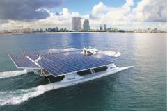 La scelta di pannelli solari rigidi o flessibili dipende soprattutto dalla vostra imbarcazione e dallo spazio disponibile a bordo