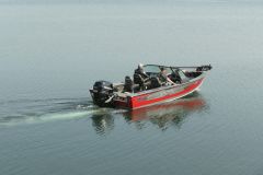 Il Lund 2175 Pro-V  un'imbarcazione da pesca top di gamma