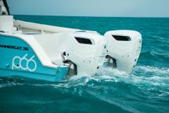 Il modello Cox Marine da 350 CV  ora approvato dall'EPA degli Stati Uniti