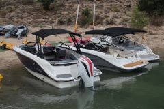 Bayliner V20, un bowrider con due motori per un unico programma