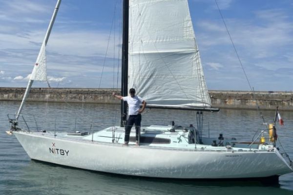 In partenza per le regate RORC con Seabird, un Nicholson 33