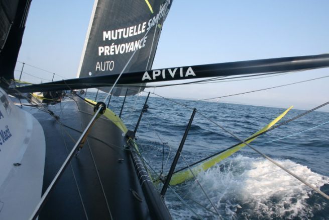 Navigare sull'IMOCA Apivia