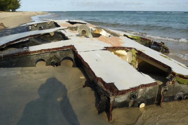 Il relitto dell'IMOCA Bastide Otio