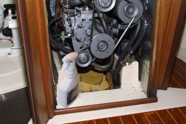Nautic Clean 16 per sgrassare le sentine