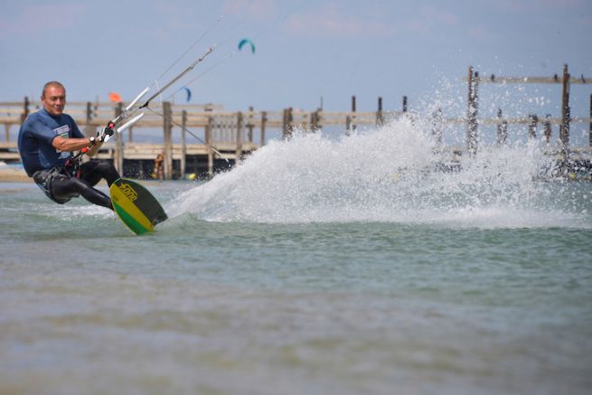 Chris Ballois, nuovo detentore del record mondiale di velocit nel kitesurf