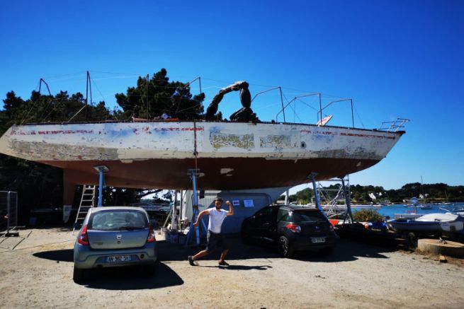 Nettuno in fase di ristrutturazione sulla sua piattaforma