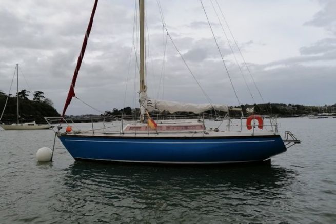Mayaguana ora ben riparata nel suo ancoraggio sul fiume Rance