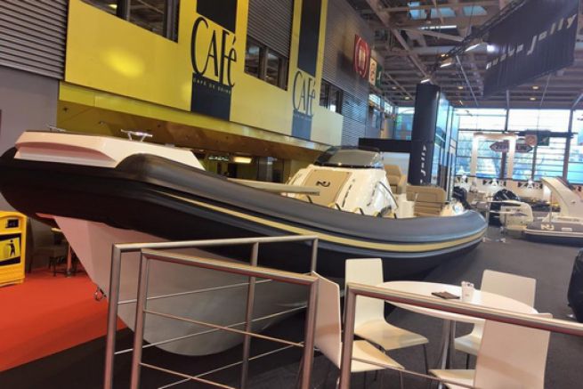 Prince 38 CC de Nuova Jolly presentato in prima mondiale al Nautic
