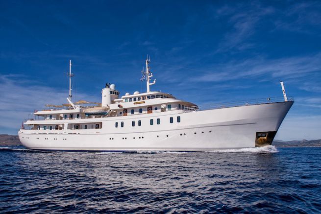 Superyacht Sherakan