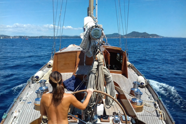 Navigare nudi, una libert� che molti si concedono...
